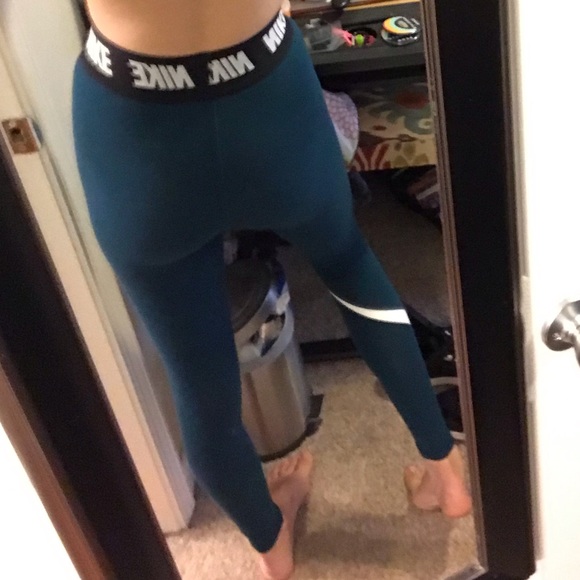 Nike Leggings - Picture 5 of 7
